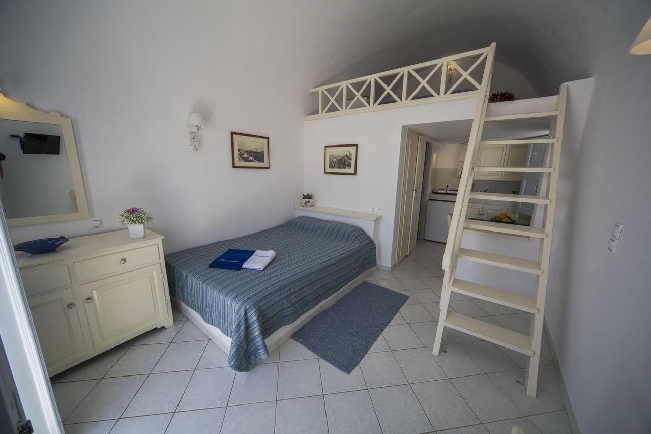 Ianthe Apartments & Villa Ия Экстерьер фото